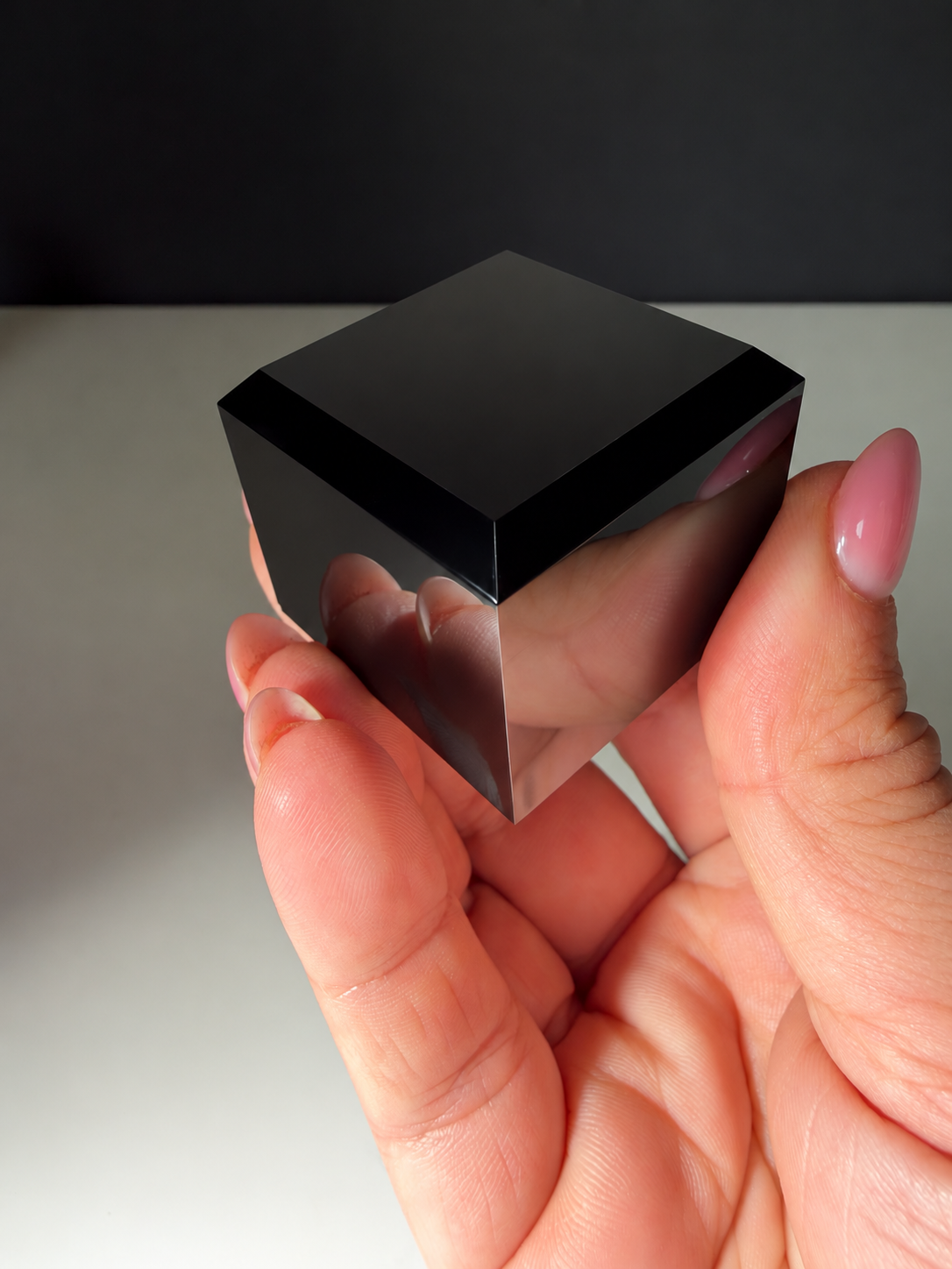12x Acrylic Bevelled Bases in Black