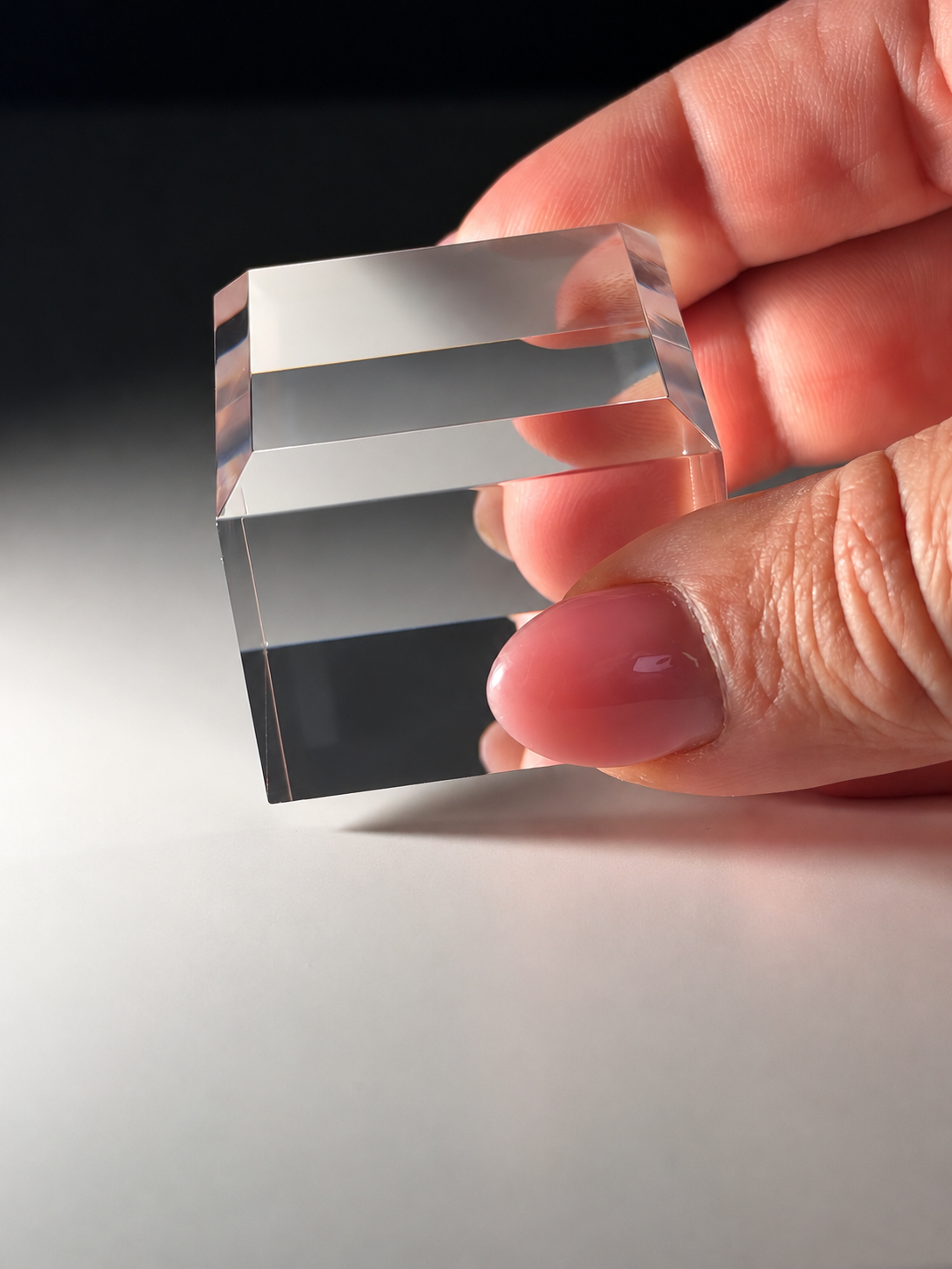 24x Acrylic Bevelled Bases in Clear