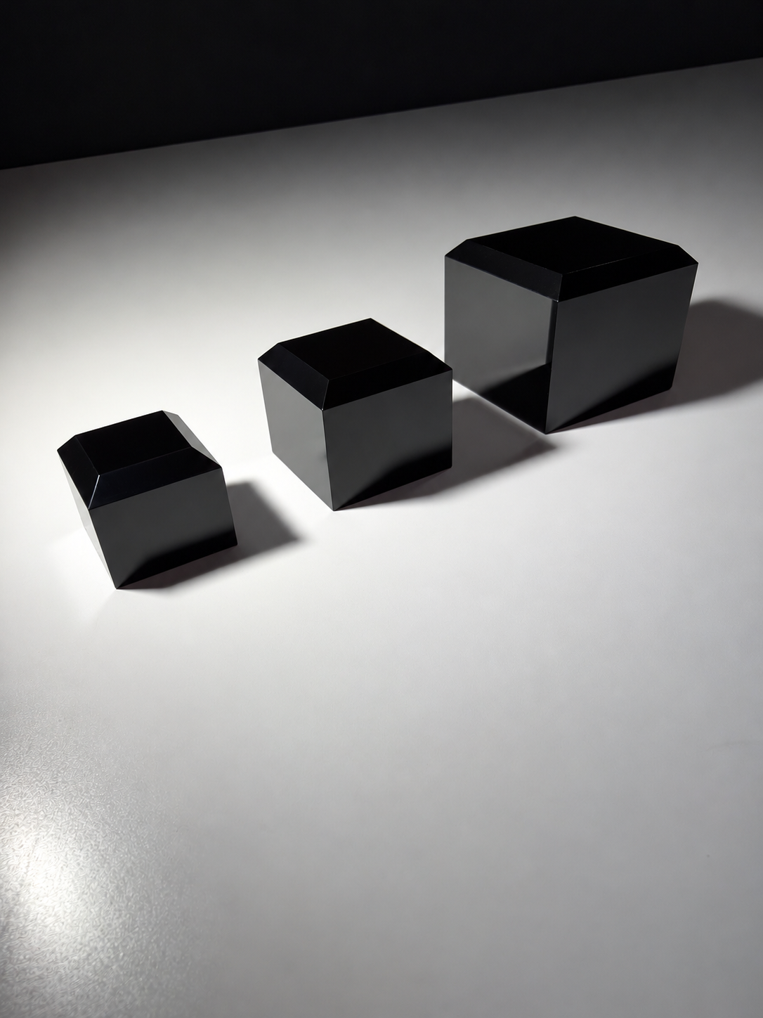 12x Acrylic Bevelled Bases in Black
